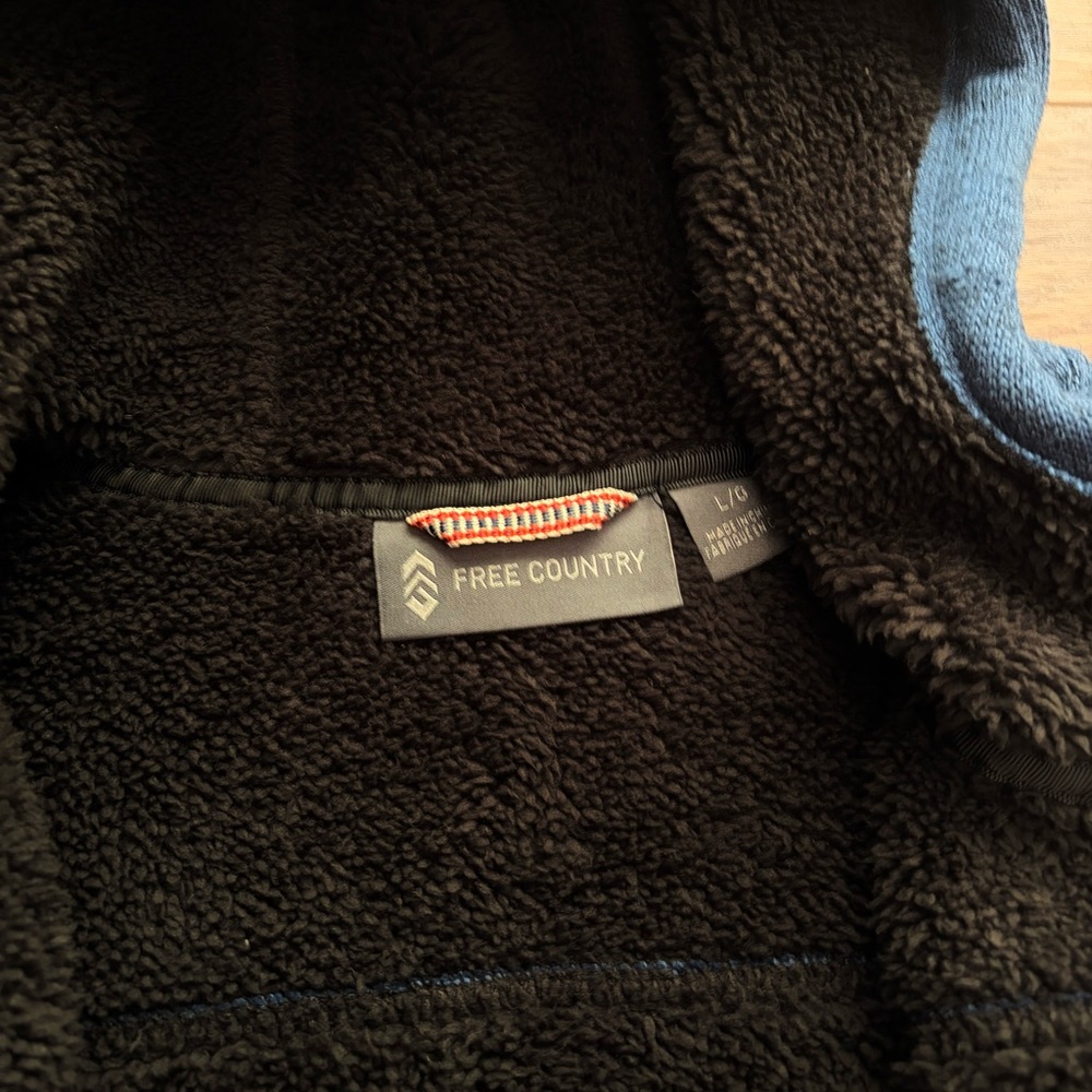 Fleece Sweater 💥💥New and Never Worn 💥💥 - Picture 5 of 5